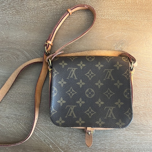 LOUIS VUITTON MONOGRAM CANVAS CARTOUCHIERE - Picture 3 of 5